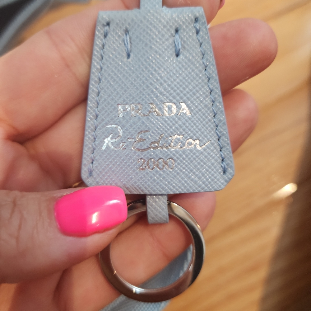 Prada re-edition 2000 bag - Picture 4 of 6